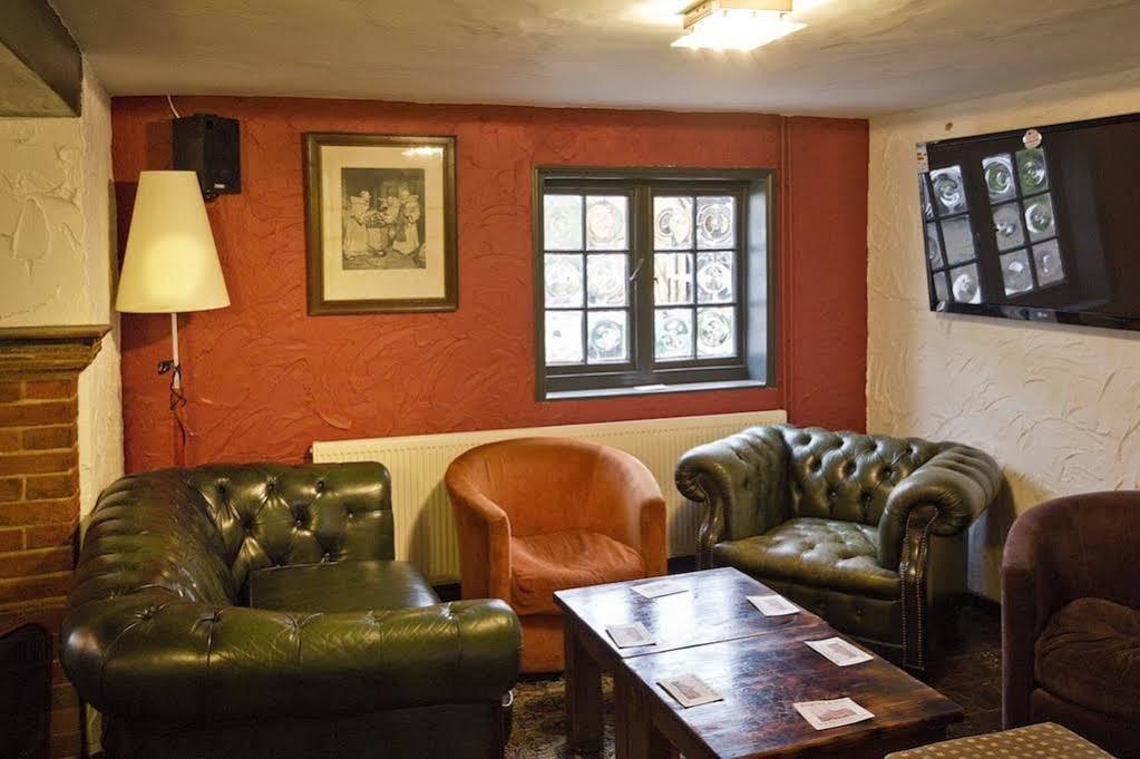 The May Garland Inn Hellingly Eksteriør bilde