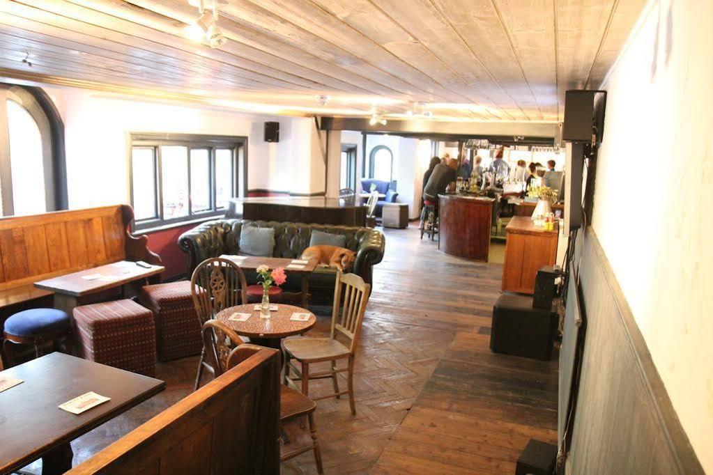 The May Garland Inn Hellingly Eksteriør bilde