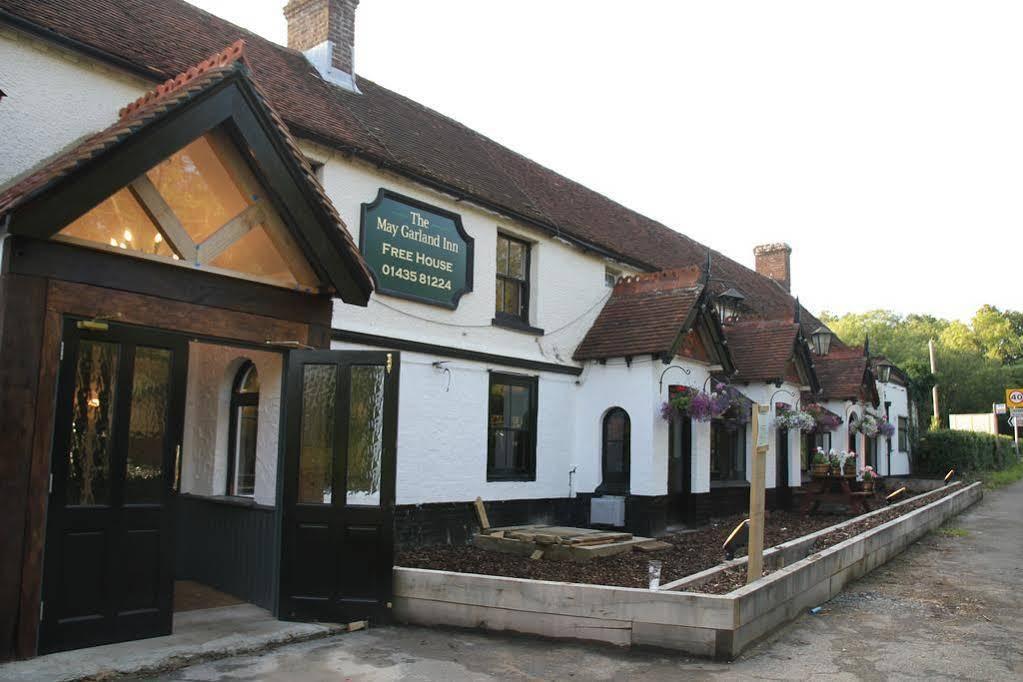 The May Garland Inn Hellingly Eksteriør bilde
