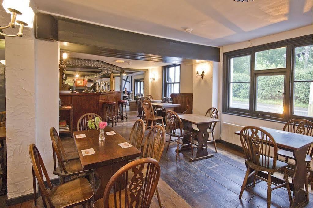 The May Garland Inn Hellingly Eksteriør bilde