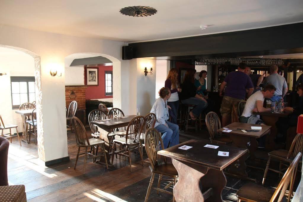 The May Garland Inn Hellingly Eksteriør bilde
