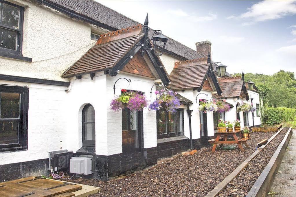 The May Garland Inn Hellingly Eksteriør bilde